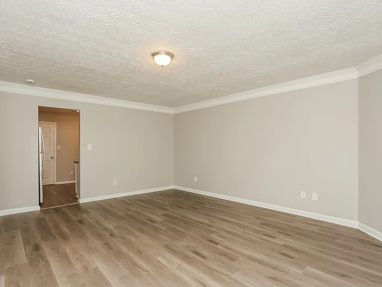 1343 Ling Dr SW — Photo 4