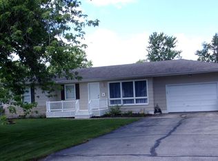 3055 Lakeland Rd, Decatur, IL 62521