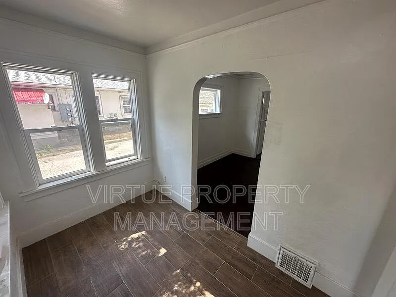 1 bed, 1.0 bath, $750 — Photo 3