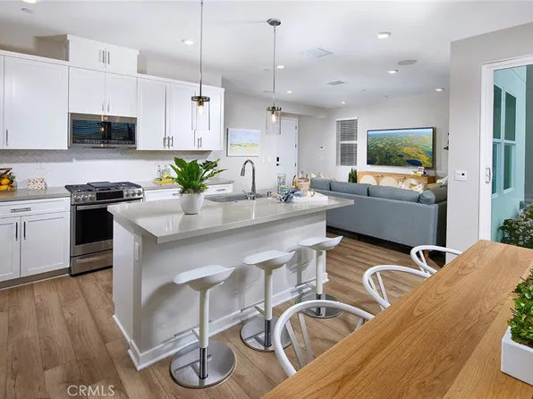 4034 Spring Ln, Corona, CA 92882