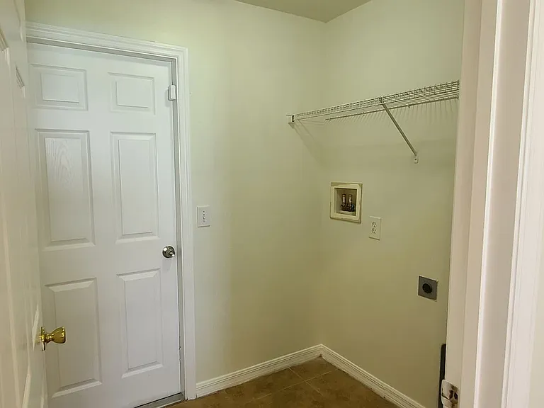 3109 Turnberry Blvd — Photo 6