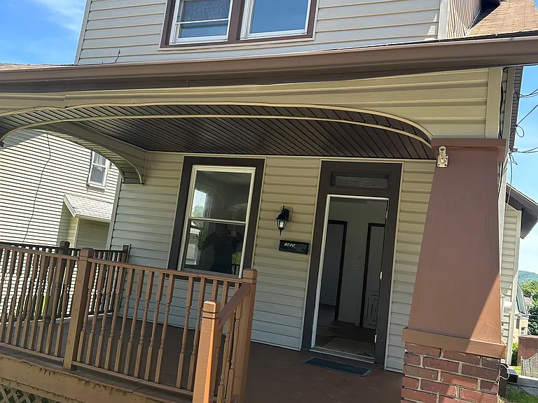 1469 Franklin St — Photo 14