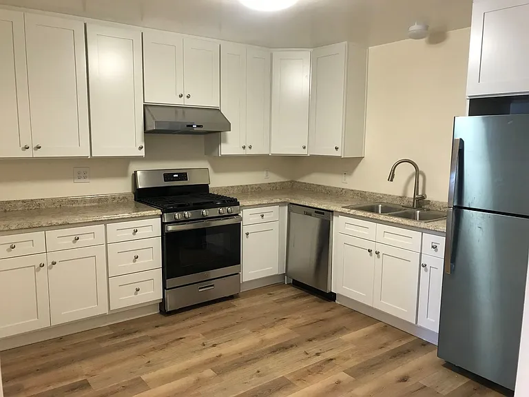 419 S I St #A — Photo 3