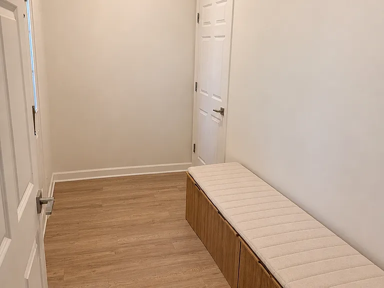 2798 Howard Ave #B — Photo 17