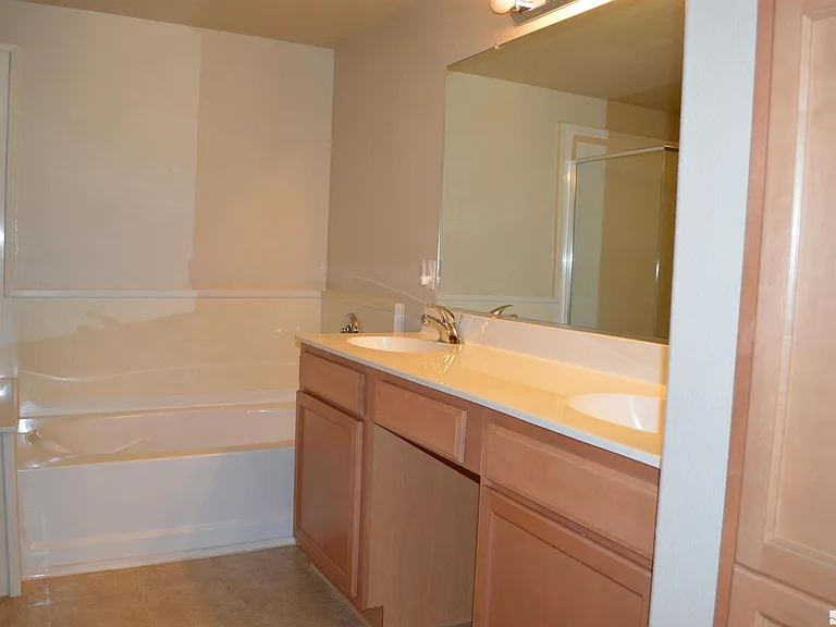 17000 Wedge Pkwy #1411 — Photo 10
