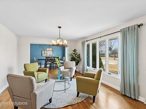 3rd image of 15607 Calypso Ln