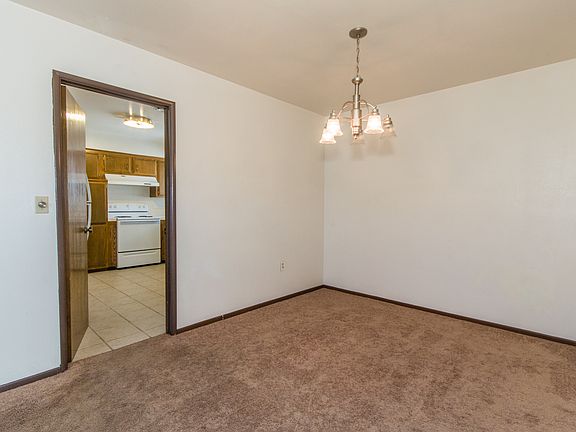 4th image of 524 Montebello Pl