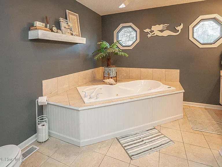 2509 Gator Ln SW — Photo 15