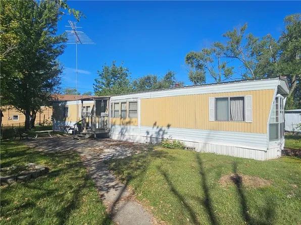 406 S Summer St, El Dorado Springs, MO 64744