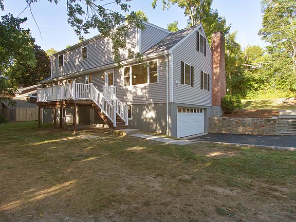 3rd image of 1569 Hanover St