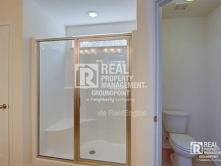 104 Elliott Creek Ln — Photo 15
