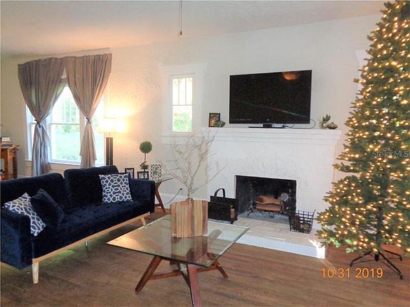 5th image of 173 Barrington Ave