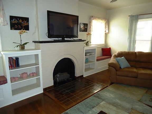 3rd image of 613 E Buchanan St