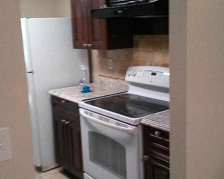 131 Roswell Commons Way — Photo 10