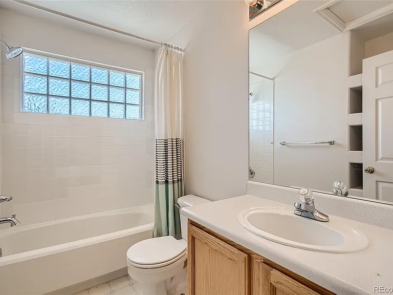11640 Elizabeth Pl — Photo 12
