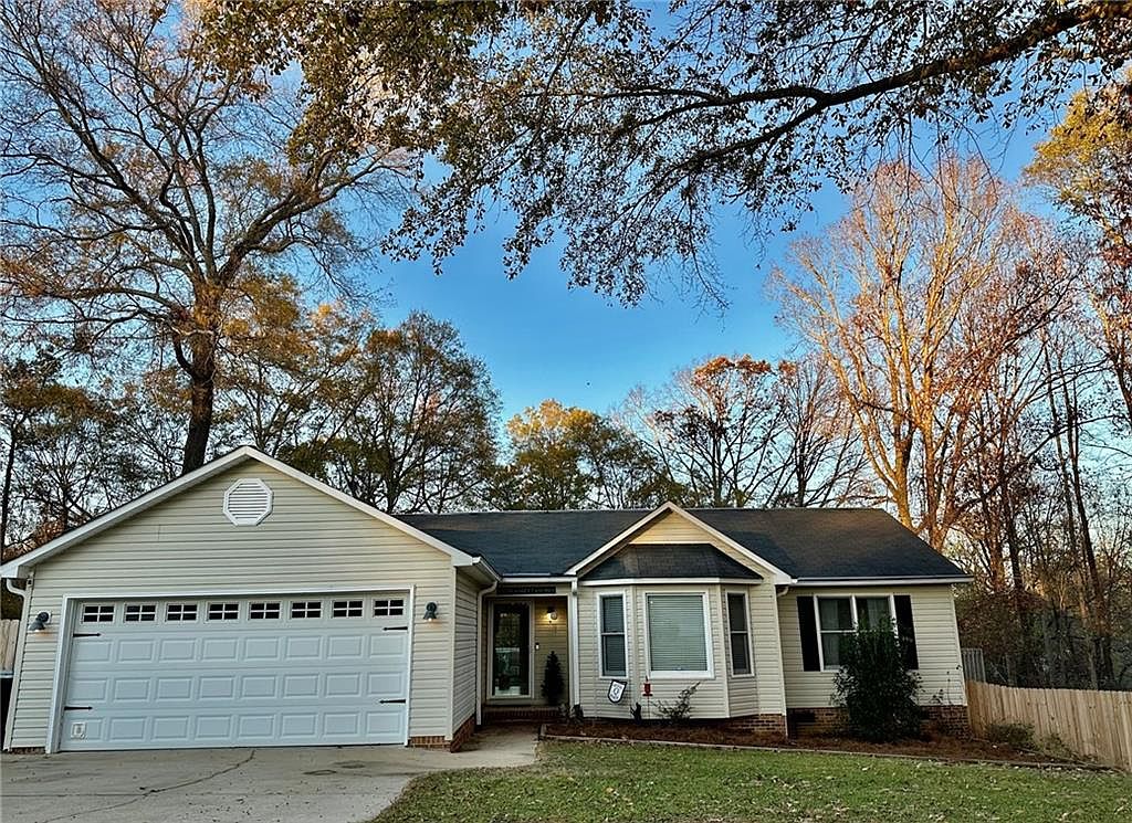 203 Parkwood Dr, Belton, SC 29627 Zillow