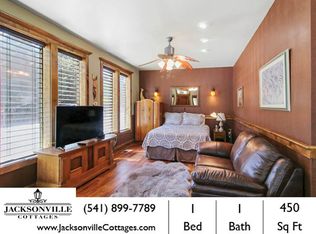 195 E E St, Jacksonville, OR 97530