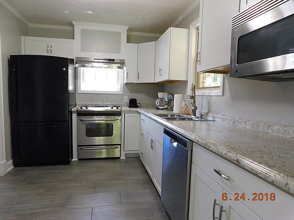 4th image of 339 W Camellia Dr