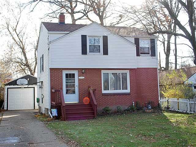 1st image of 321 Woodland Dr