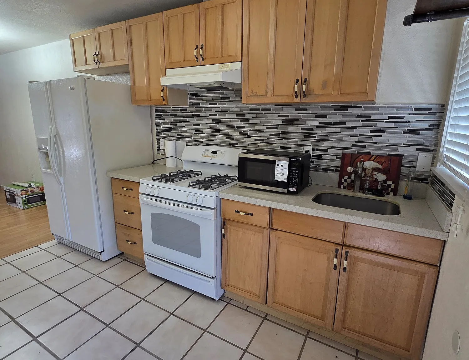 2 bed, 810 sqft, $2,400 — Photo 4