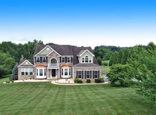 301 Creek View Ct, Oxford, PA 19363