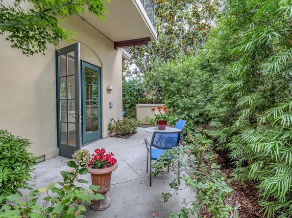 555 Byron St APT 106, Palo Alto, CA 94301