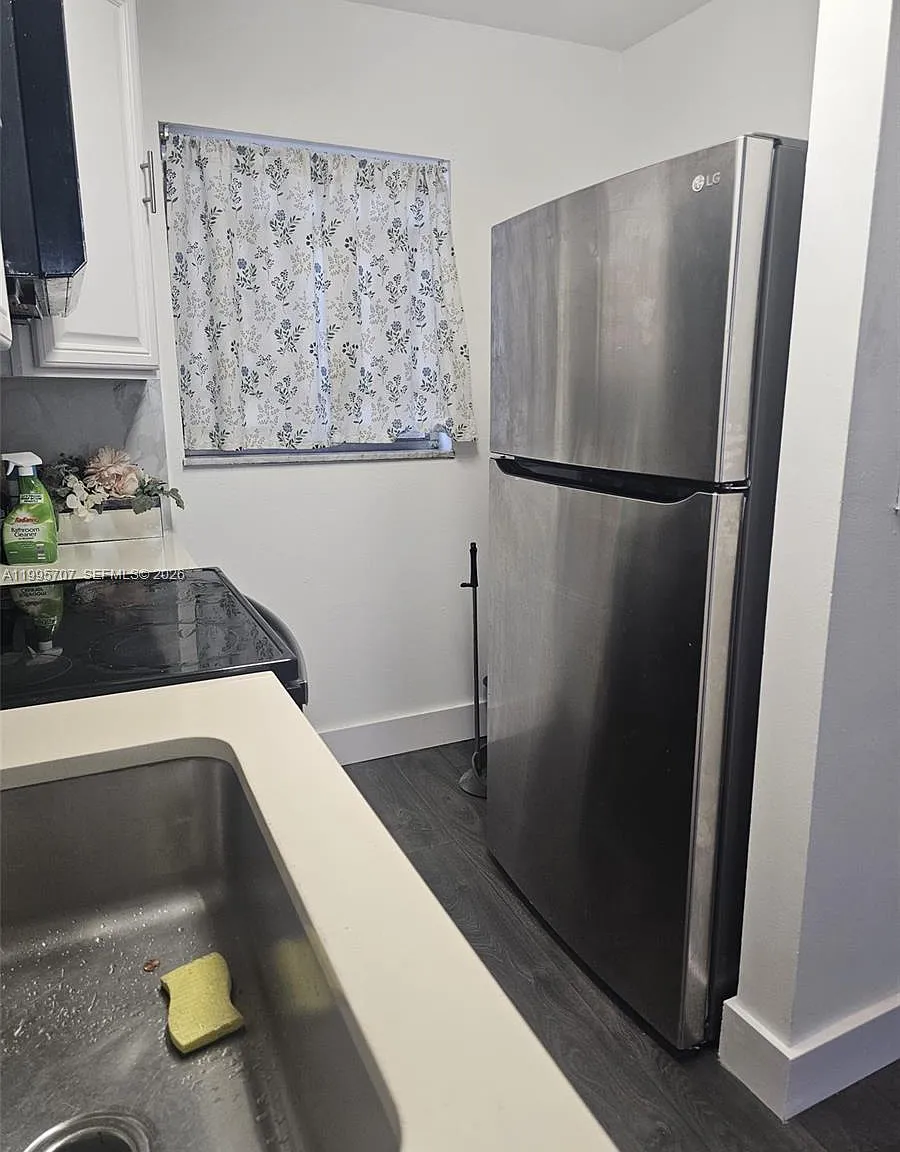 2 bed, 2.0 bath, $2,500 — Photo 3