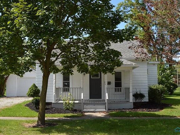 3rd image of 703 E Smith St