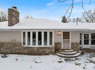 1014 Sunset Dr S, Minnetonka, MN 55305