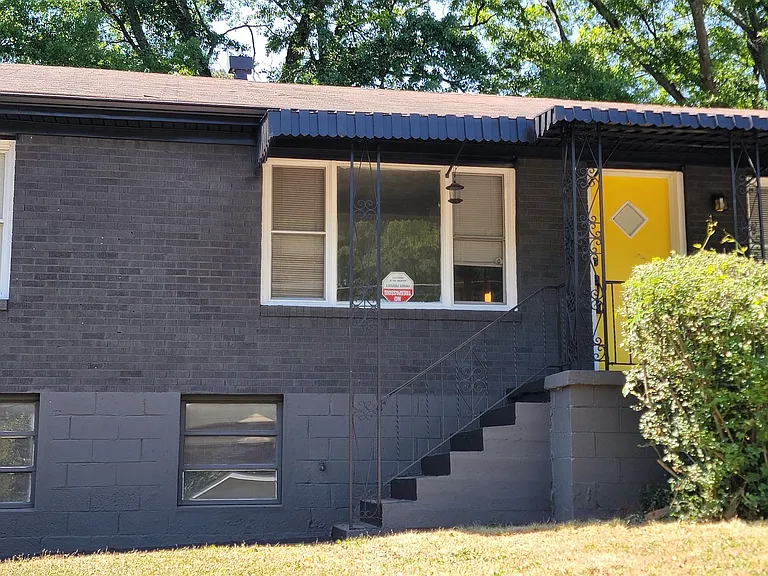 165 Chicamauga Pl SW — Photo 3