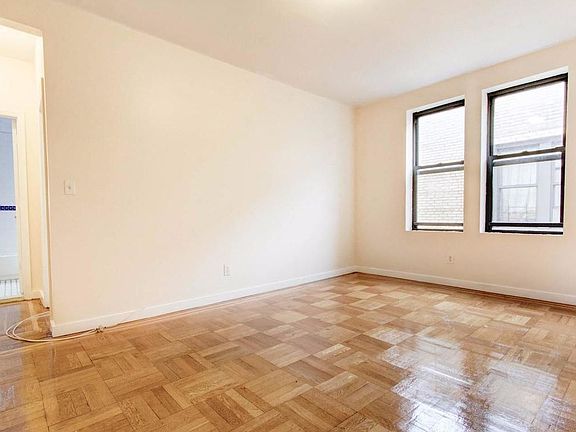 3rd image of 712 W 176th St APT 2D