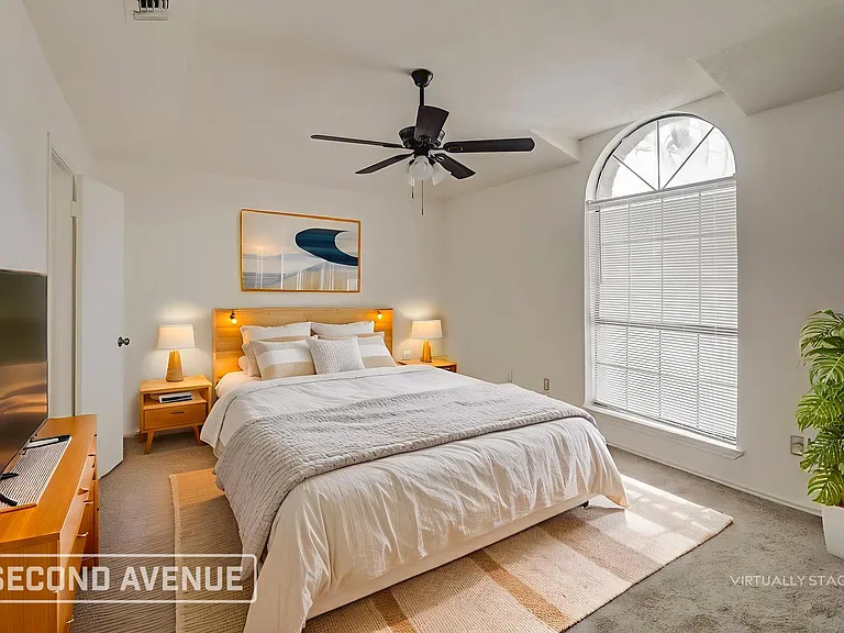 8802 Briarwood Dr — Photo 10