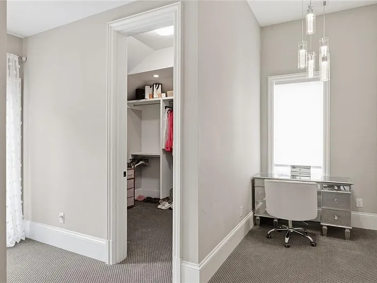 5965 Riverside Dr — Photo 33
