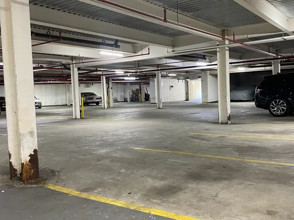 44 Hilton Ave APT D2, Hempstead, NY 11550