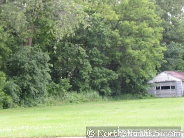2nd image of 812 Sunset Dr
