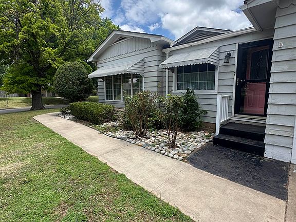 2nd image of 1625 Indian Dr