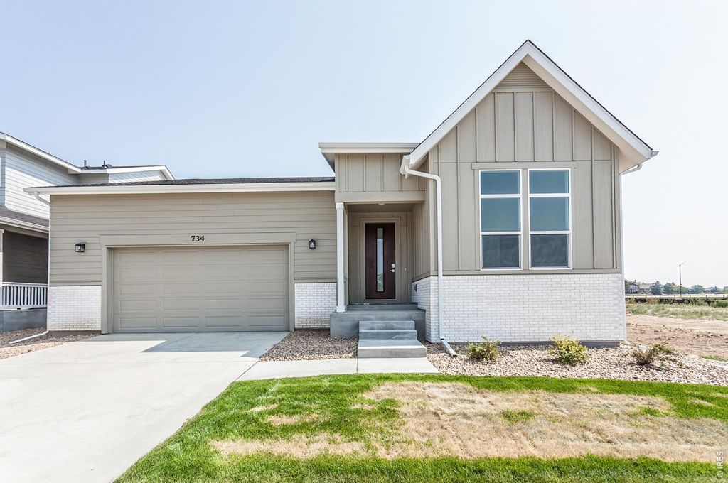 734 Trumpet Ct