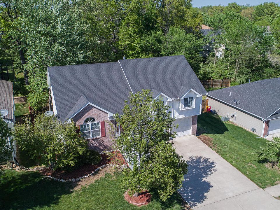 2nd image of 3201 Abbeywood Dr