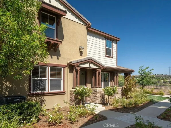28600 Pietro Dr, Valencia, CA 91354