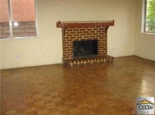 15240 El Casco St, Sylmar, CA 91342