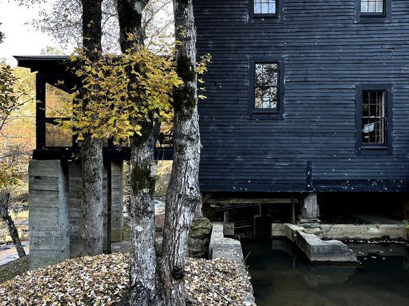 5237 Meadows Mill Rd