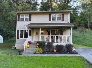 1543 N Jefferson Dr, Huntington, WV 25701