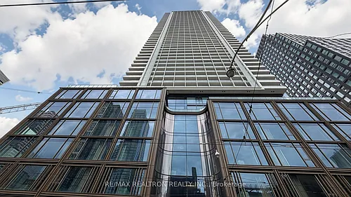 88 Queen St E #5805 Photo 1