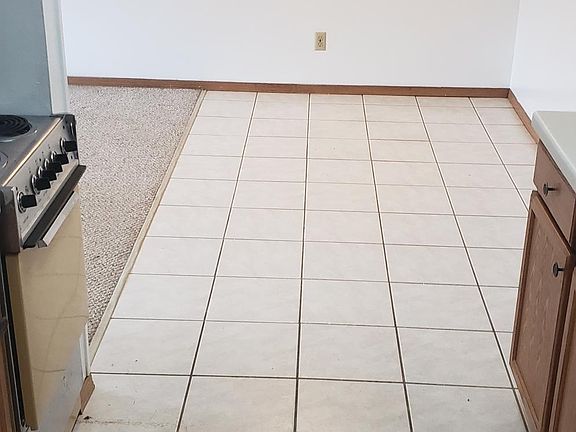2nd image of 1709 La Crescent St APT 119