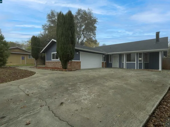 19896 Bear Valley Rd, Hidden Valley Lake, CA 95467