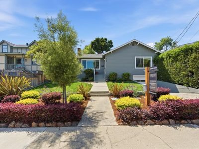 948 Alameda De Las Pulgas, San Carlos, CA, 94070