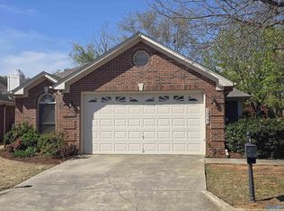 10042 Meredith Ln SE, Huntsville, AL 35803