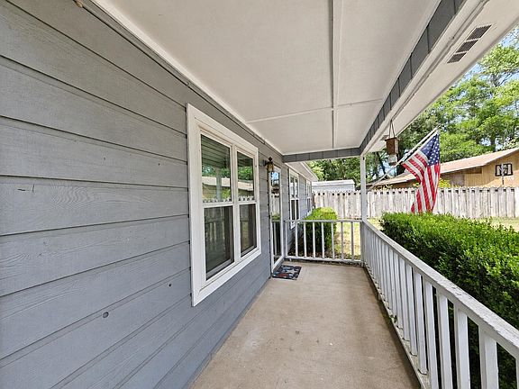 3rd image of 4412 Bright Dr