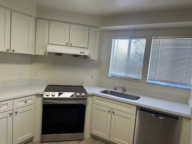 1160 Reed Ave — Photo 7