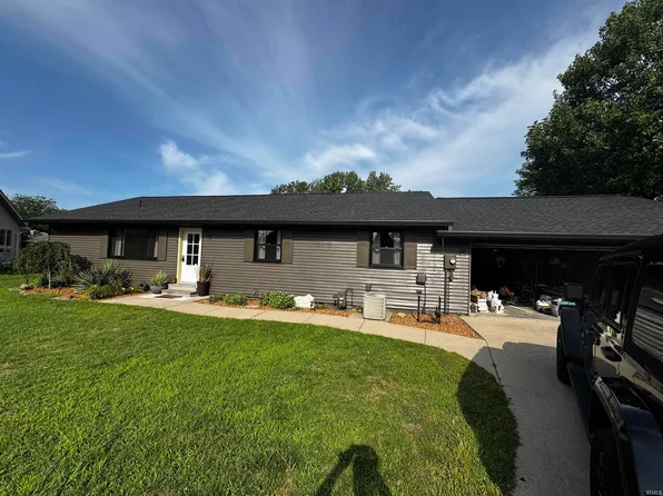 2502 Captains Ct, Rochester, IN 46975